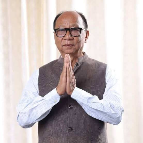 Anayasharma01's tweet photo. #YumnamKhemchandSingh has been chosen as the leader of Legislative party for  the next CM of #Manipur https://t.co/gQEryZQlrW