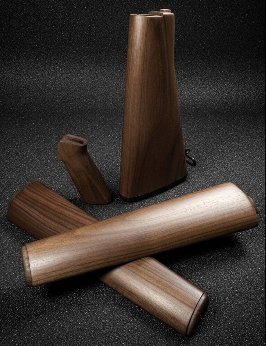 A1 Service Rifle Black Walnut Set NO HOLES AR-15 WOOD AMERICAN ICON

american-icon.us/product/a1-ser…

#AMERICANICON #AZWS