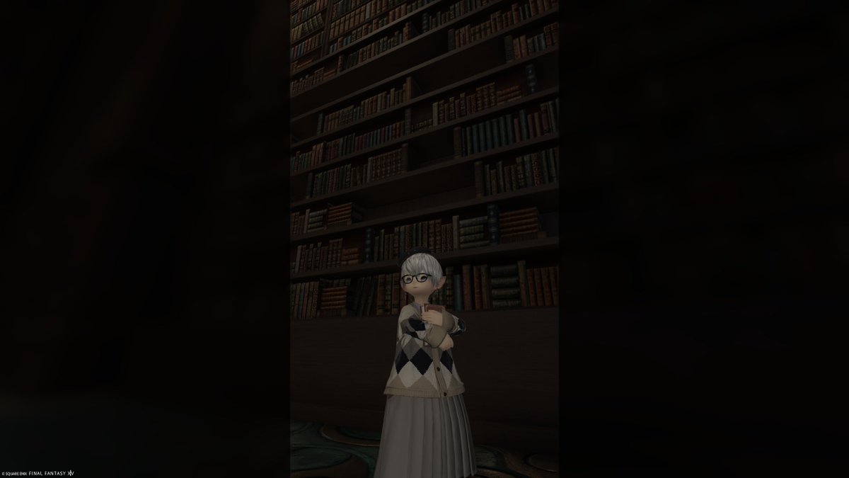 Jack_msmn's tweet photo. カーディガンと本を抱えるエモ組み合わせると図書館散策ぽくていいな https://t.co/HVG5bmfYBi