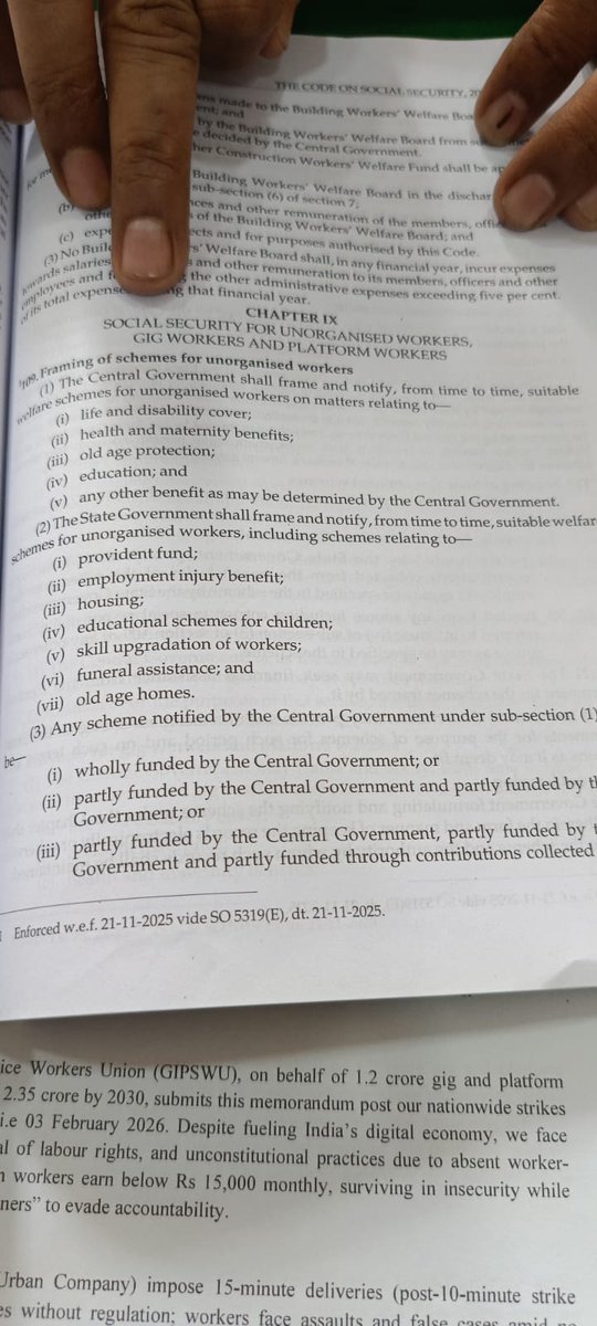 GIPSWU_'s tweet photo. Gig &amp; Platform Service Workers Union has submitted memorandum to the concerned authority after the protest at Mumbai on 3 February 2026.
#GIPSWU
#GigWorkers
#PlatformWorkers
#GigWorkersRights
#MumbaiProtest
#3FebruaryProtest
#WorkersRights
#JusticeForGigWorkers https://t.co/fUv748lXio