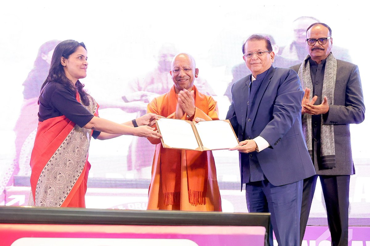 mylalitjyani's tweet photo. Uttar Pradesh steps onto the global pharma stage.
From Bulk Drug Parks to Medical Device Hubs, investor-friendly policies and world-class infrastructure, #PharmaConclave1_0 signals UP’s intent to become India’s next pharmaceutical manufacturing powerhouse.

#UPFormulaForGrowth

https://t.co/pCusq9Xg8B