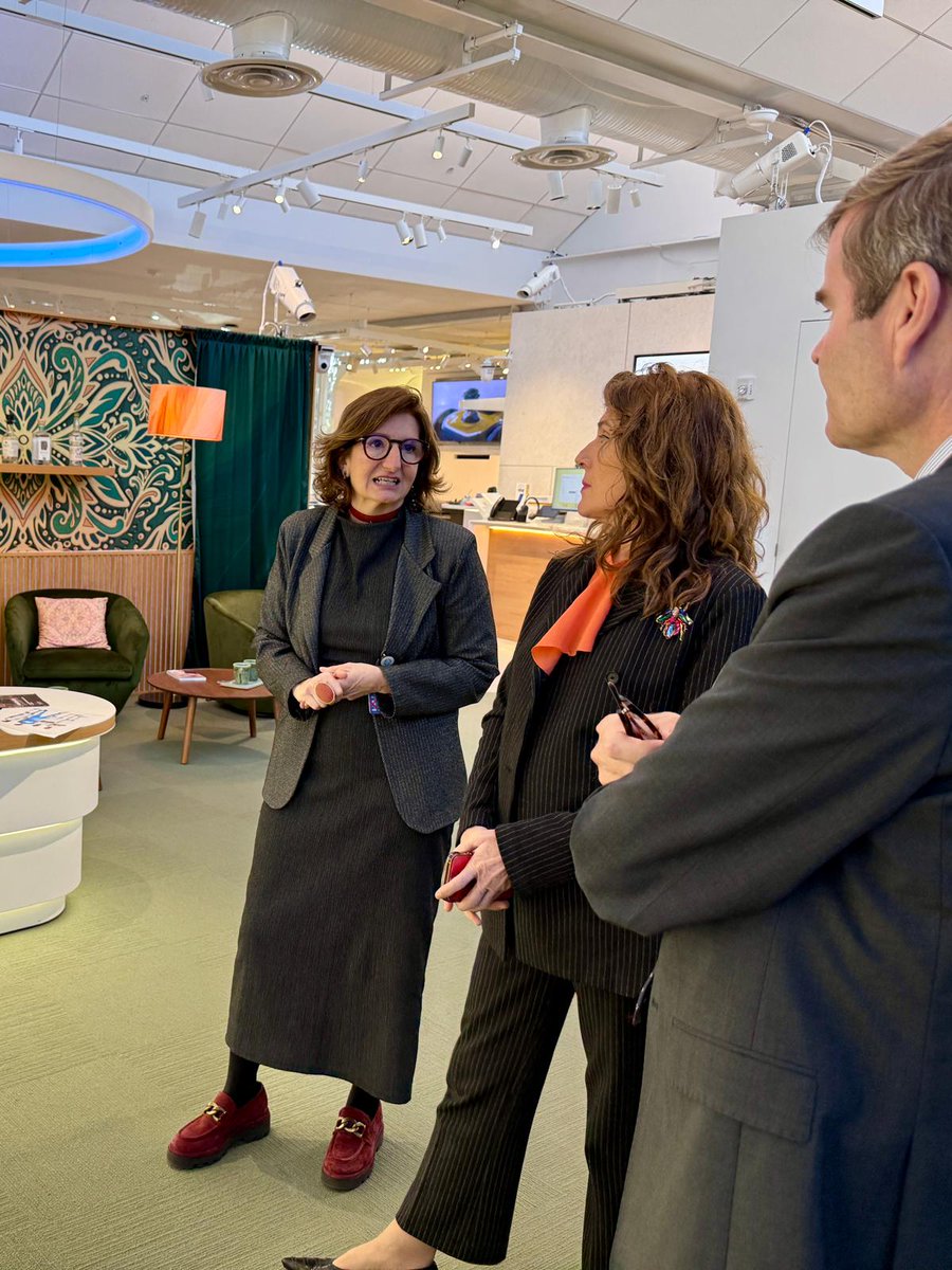 They showed her the facilities of <a href="/HP/">HP</a> and <a href="/nvidia/">NVIDIA</a>, where some of them hold leadership positions.