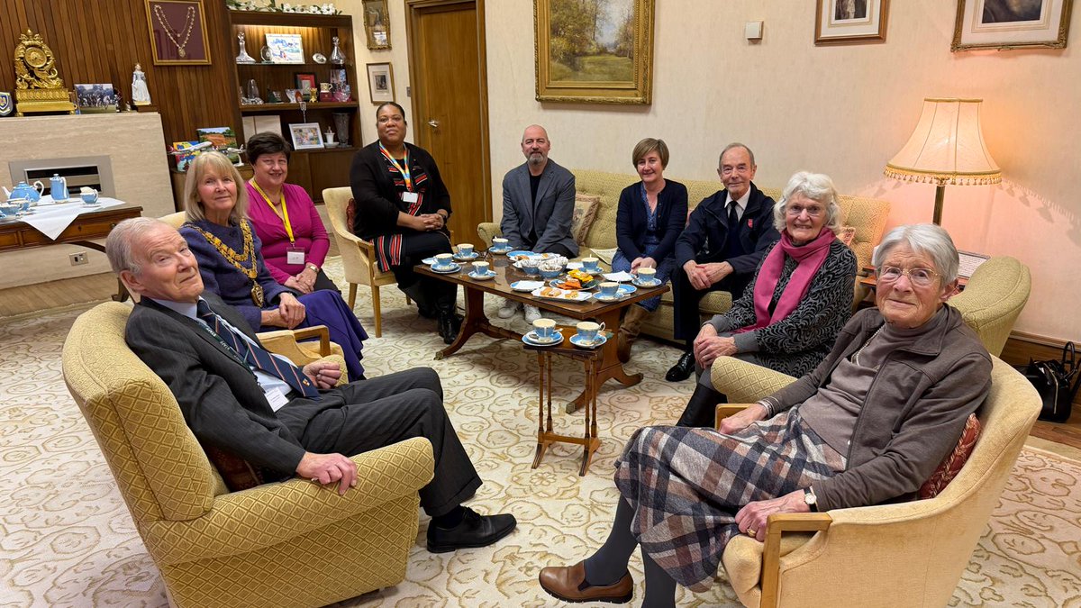 WorkCareWM's tweet photo. Touchwood Chaplaincy team meeting with the Mayor of Solihull, Annette Mackenzie and the General Manager of Touchwood Shopping Centre, in honour of their support of staff particularly at Christmas. https://t.co/Kj1dmcQNR8