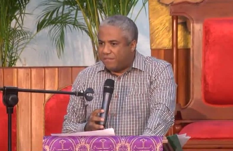 Es bueno condenar a tiempo un pensamiento pernicioso y fútil, que recibir una condena por el resultado de ese pensamiento. #AngelGomera #RD