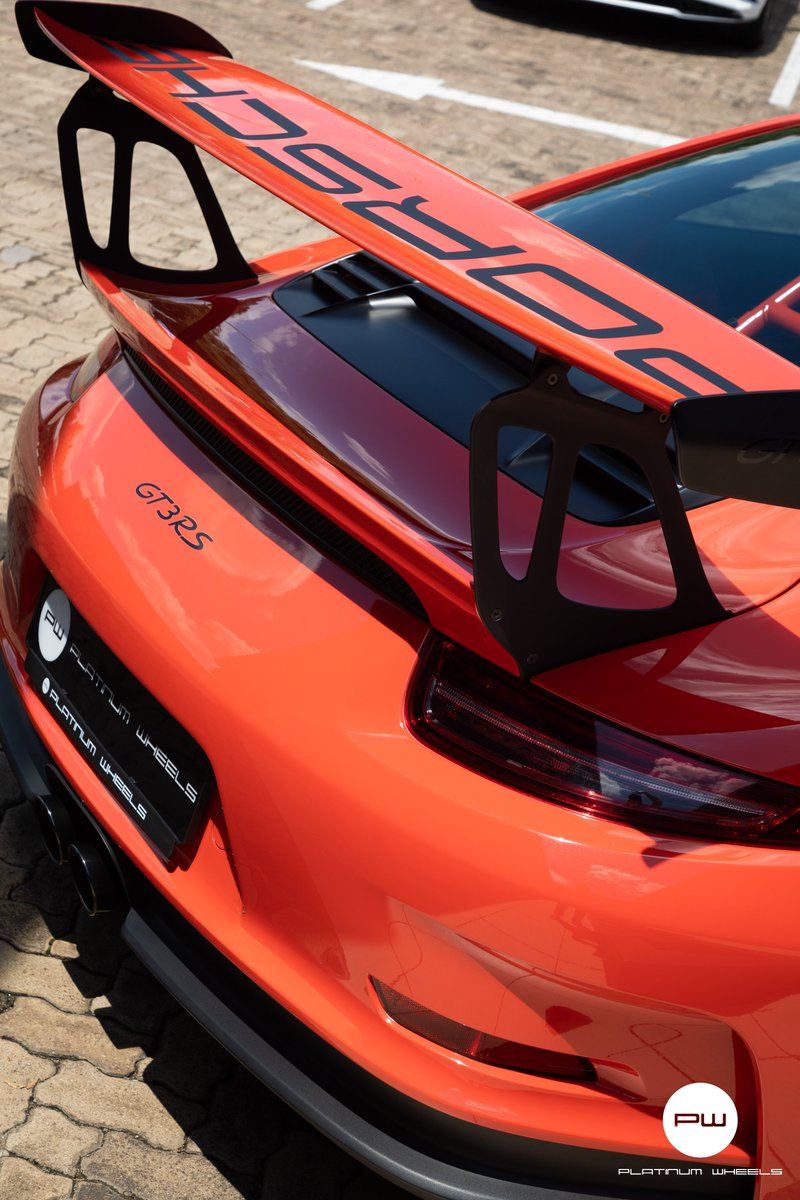platwheels's tweet photo. Built for the track. Turning heads everywhere else.
Porsche 911 GT3 RS 🧡🏁 https://t.co/dpjyX6AcTV