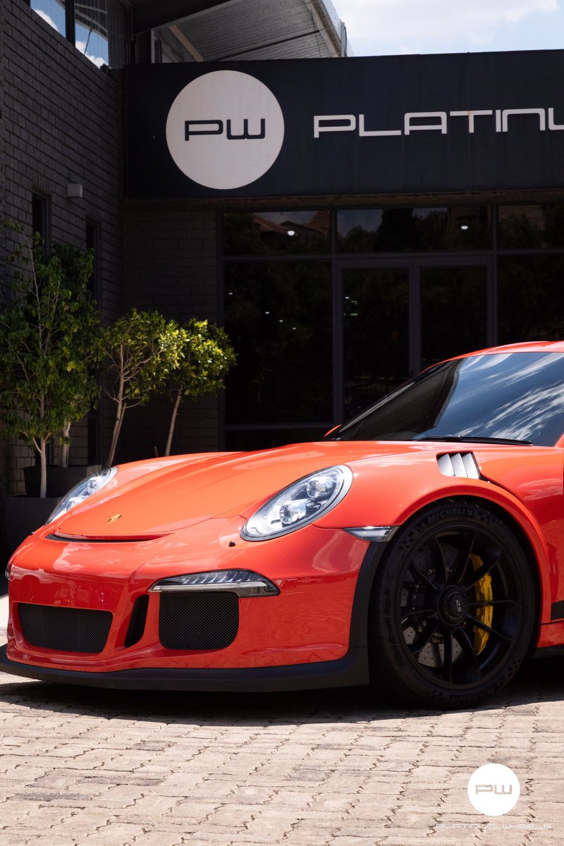 platwheels's tweet photo. Built for the track. Turning heads everywhere else.
Porsche 911 GT3 RS 🧡🏁 https://t.co/dpjyX6AcTV