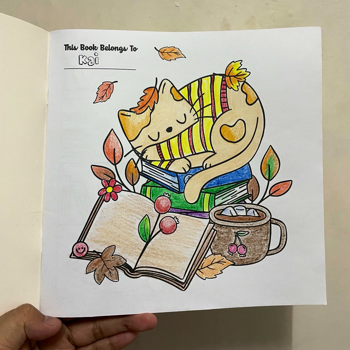 karieross's tweet photo. Went to National Bookstore for a 64-Crayola set. Wala raw in most branches ngayon — transition period/distributor issue.

Nalungkot ako lalo. Excited pa naman ako mag-color ulit. 😔💔🖍️ https://t.co/YRyW0s0TqQ