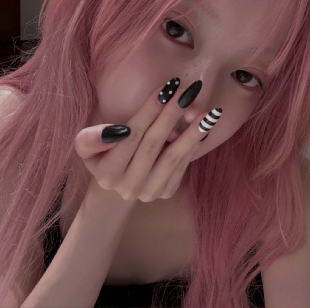 ่ฎธ, LEANNE. tweet media