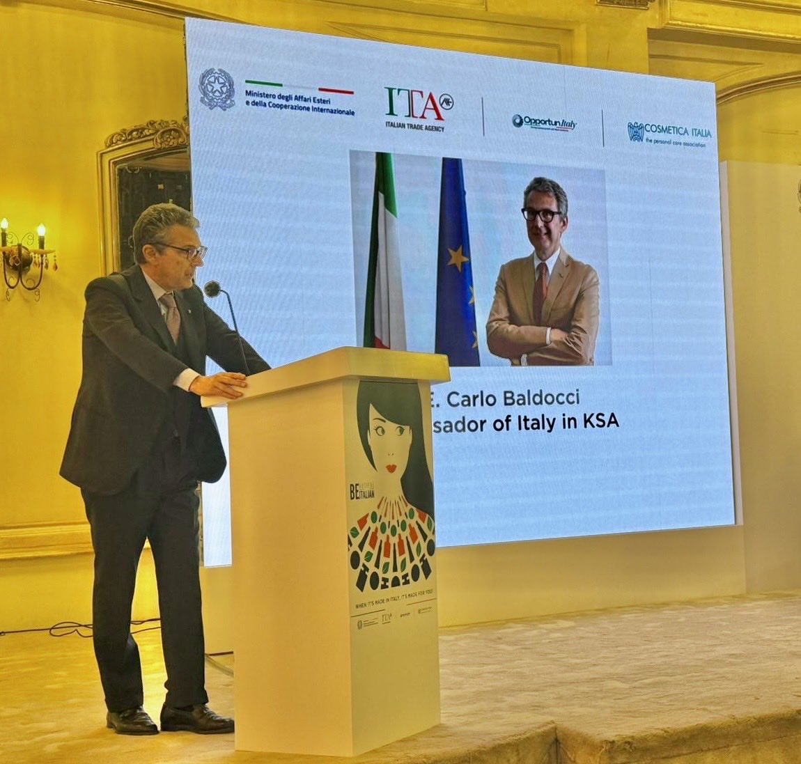 ItalyinKSA's tweet image. Amb. Baldocci inaugurated workshop “The Journey to Italian Beauty,” spotlighting 🇮🇹 as a #cosmetics superpower. With ITA Riyadh + Cosmetica Italia, sessions &amp;amp; networking boosted innovation, expertise exchange, &amp;amp; 🇮🇹–🇸🇦growth in a fast-scaling #Saudi market
#DiplomaziadellaCrescita
