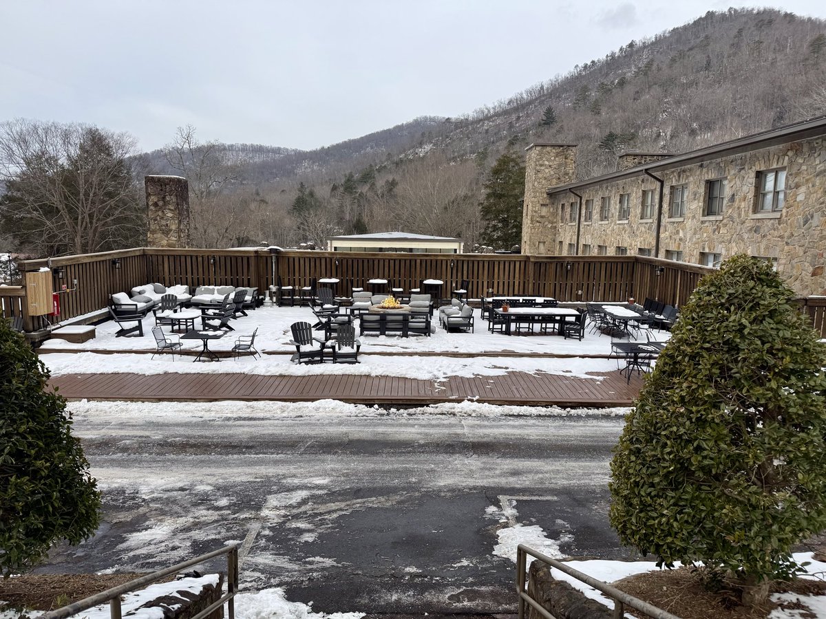 Coach Jamie Moore tweet media