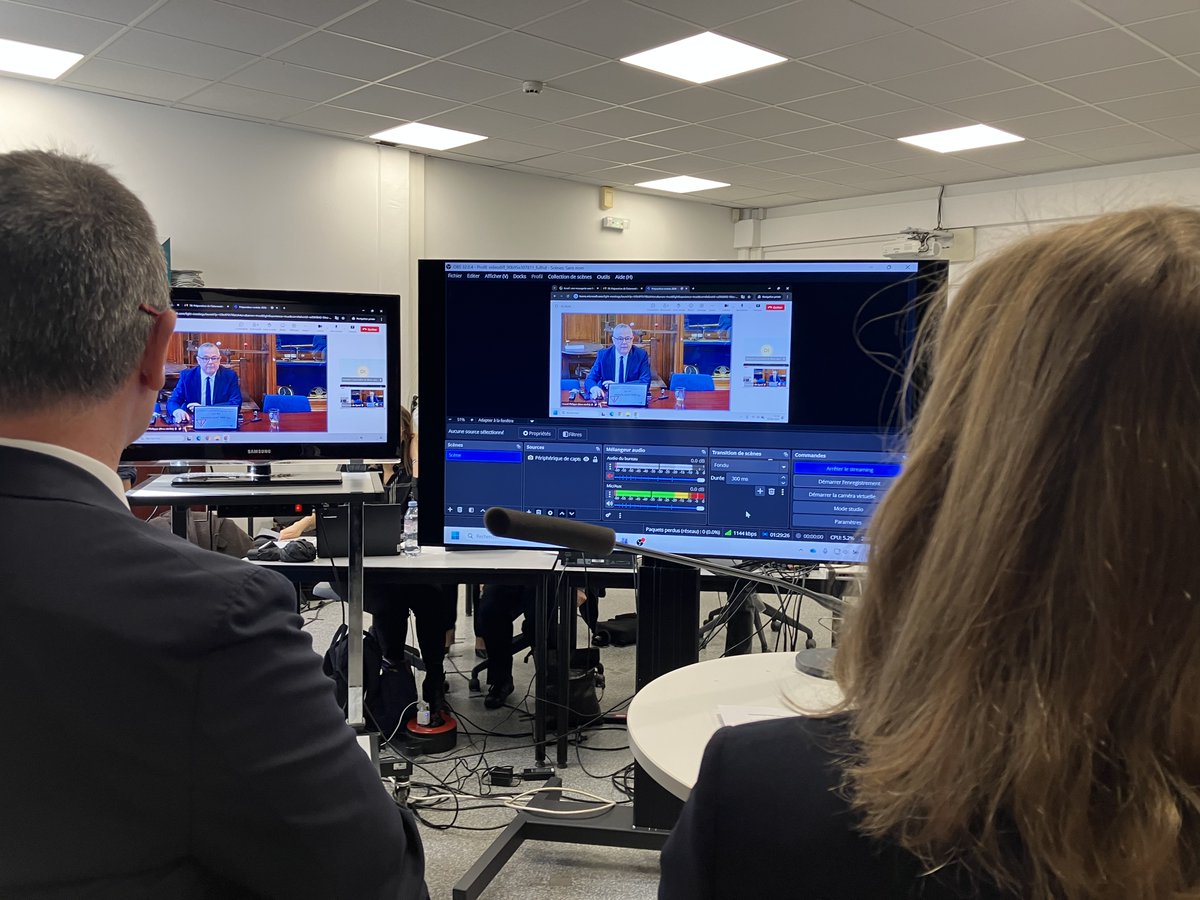 La rectrice <a href="/ABisagni/">anne bisagni</a> a réuni l'encadrement pédagogique autour des enjeux de préparation de la rentrée 2026. Priorité à l’action pédagogique, au bien-être et au climat scolaire. <a href="/education_gouv/">Ministère Éducation nationale</a>