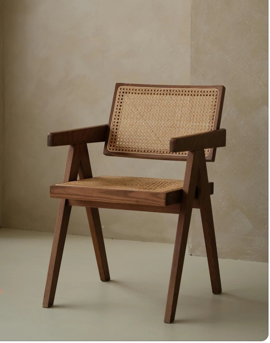 No supliques tú atención donde tú ausencia no significa nada.
( Hay muchas sillas para sentarse 😜)

#Teoriadelasilla