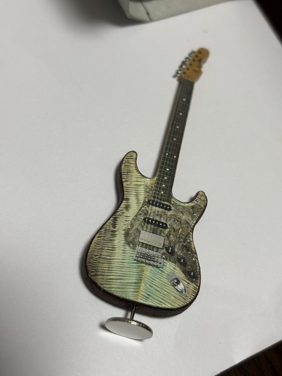 ramabu33's tweet photo. ミニチュア届いたぁ〜すげぇぇぇ
嬉しい！
#信州ギター祭り2025 https://t.co/bqPu9lD9KN
