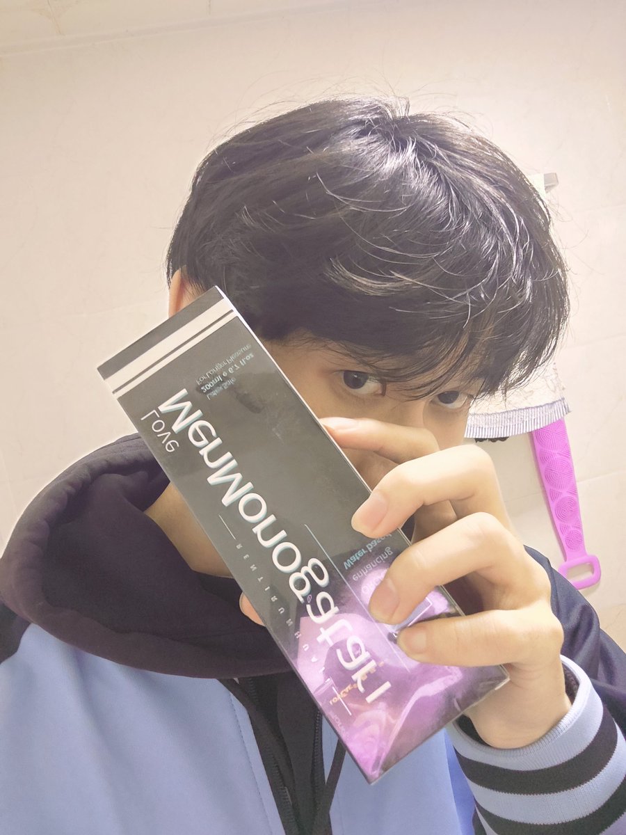 ChongC71777's tweet photo. 涩涩这一块/. https://t.co/ACpLn1tIXn