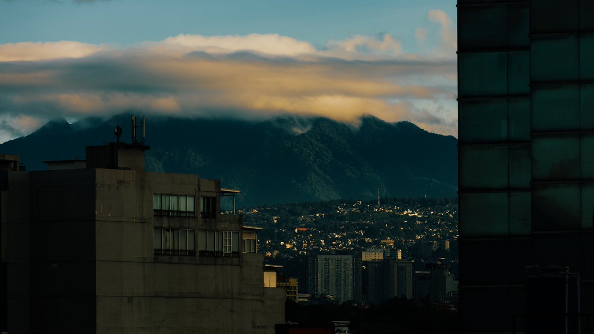 Bandung from my window 🪟

#photographer 
#photograghy 
#Indonesia
#travelphotography