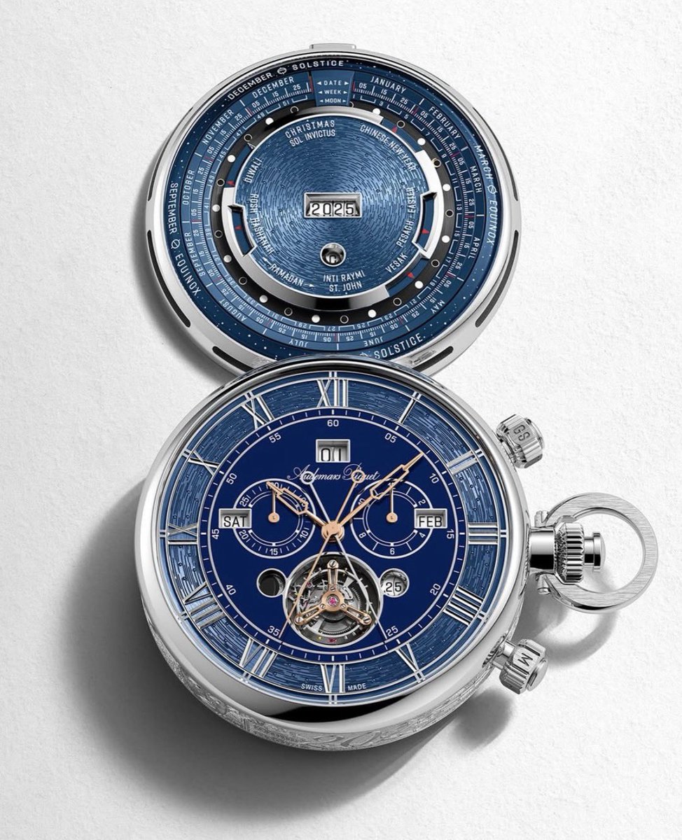 secondemorte's tweet photo. Dans sa lancée de nouveautés, Audemars Piguet dévoile une montre de poche complètement folle :

La « 150ème héritage », une montre ultra-compliquée de 50mm intégrant 30 complications dans la même boîte.

Une véritable œuvre d’art mécanique ⚙️ https://t.co/zRz1T4hmjM