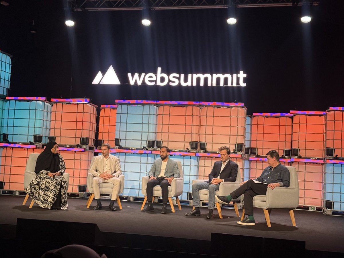 Emily Foat tweet media