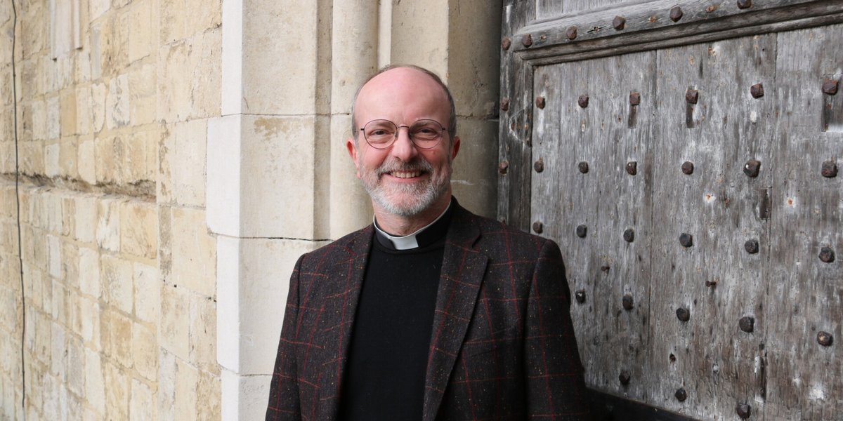 Winchester Cathedral tweet media