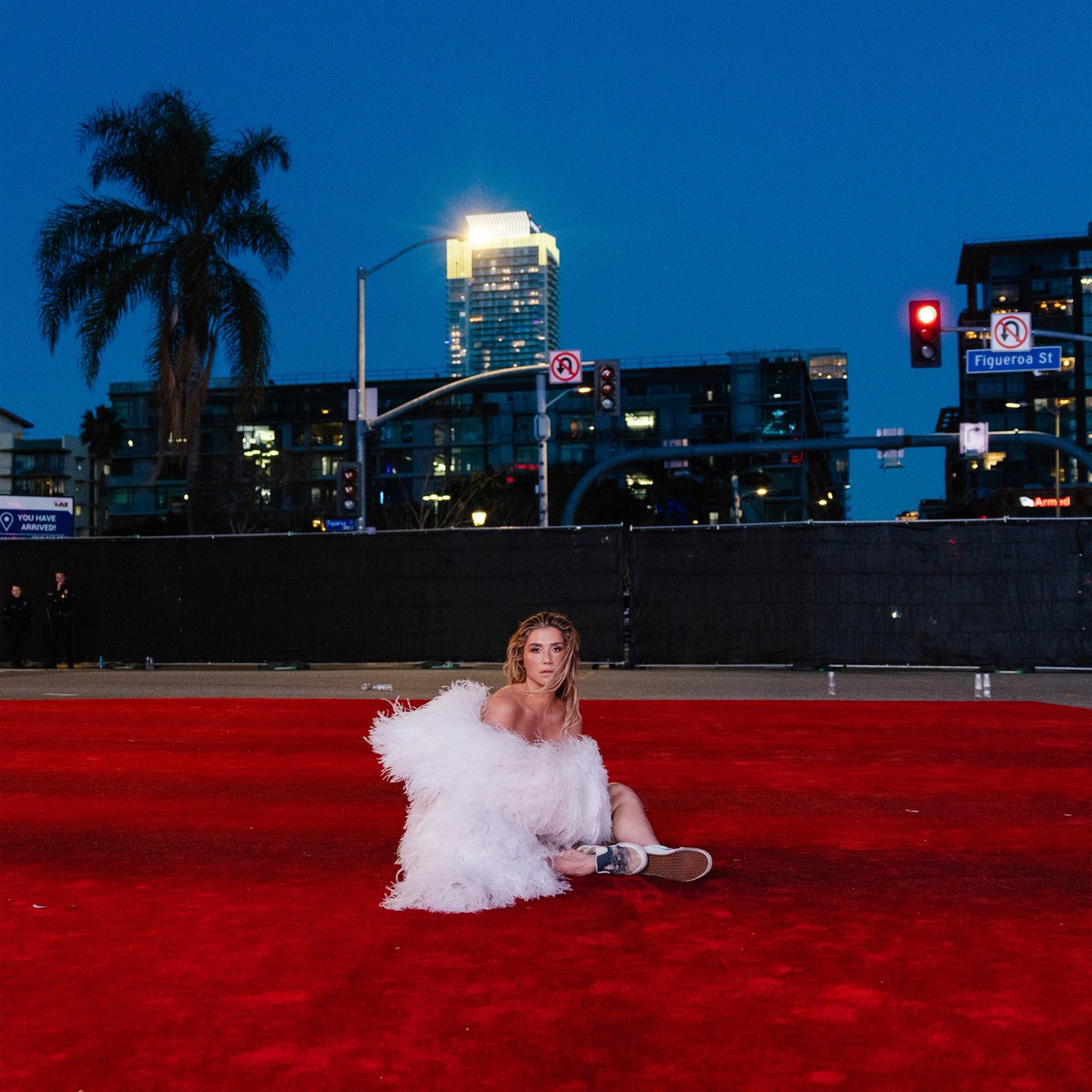 🚨 Kesha released the official video for “RED FLAG.” on the #Grammys red carpet

🔗: youtu.be/pvrJ5RnPAEA?si…