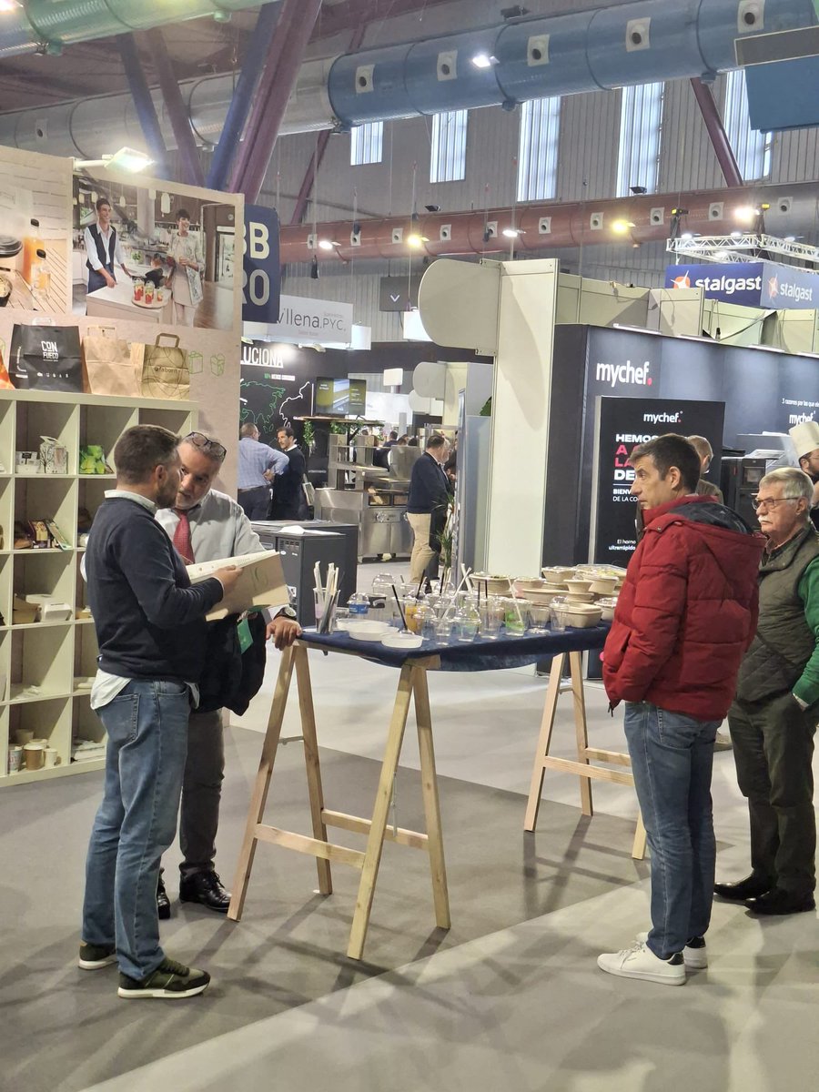 CodensaEnvases's tweet image. 📍 H&amp;amp;T 2026 en Málaga
Del 2 al 4 de febrero, en FYCMA, estamos presentes en H&amp;amp;T, Salón de Innovación en Hostelería.
📌 Stand N6b – Pabellón 1
Packaging sostenible y personalizable para hostelería. @SalonHyT 

#HT2026 #Codensa #PackagingSostenible