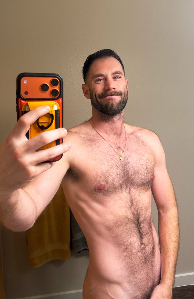 Dustin Gold tweet media