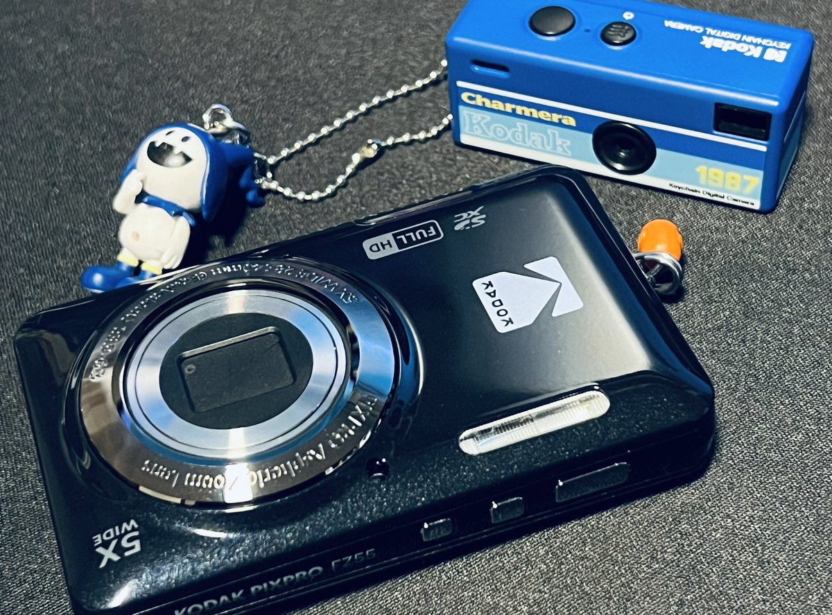 Parmy_23's tweet photo. Kodak FZ55 をお借りした！

今までiPhoneでしか写真撮って無かったしあんま興味なかったけど普通に楽しい！
Charmersでの撮影もレトロ楽しい！

#FZ55 #Charmera https://t.co/n12g0INdGl
