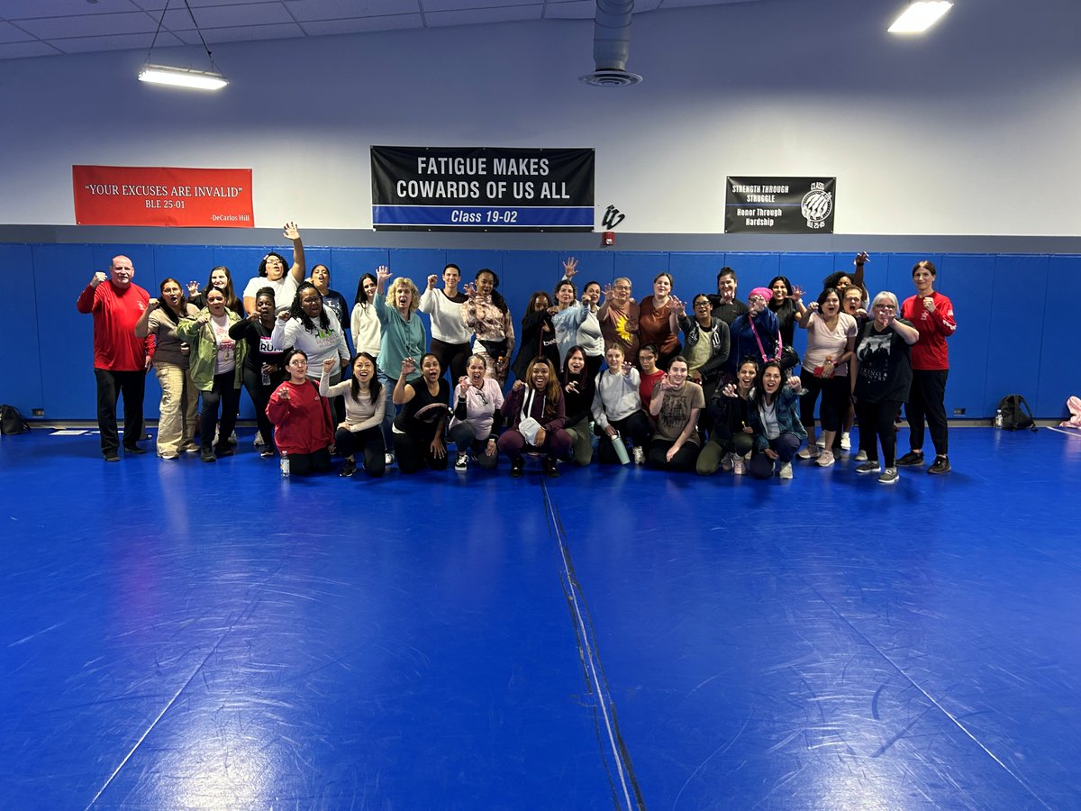 OrangeCoSheriff's tweet photo. Last week, OCSO kicked off our first Women’s Self-Defense class of 2026 at the Valencia College School of Public Safety. We had 35 amazing women join us to learn the basics of self-defense 👊 Thank you to everyone who attended—we loved having you there! 💙
#OCSO #WomensSelfDefense #EmpoweredWomen #CommunityStrong