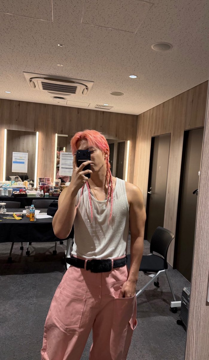 rest.맹두 tweet media