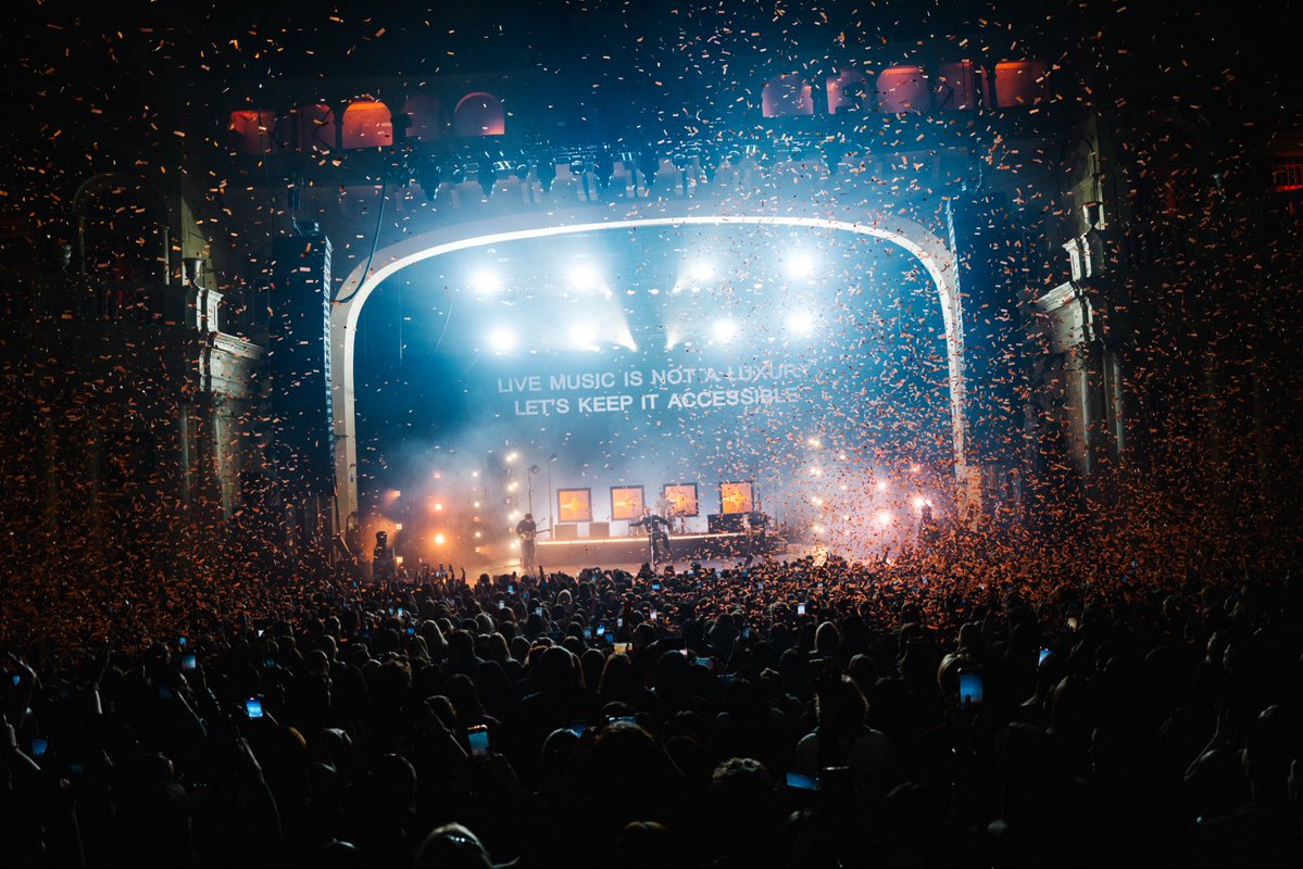 Rory_Barnes's tweet image. live music is not a luxury, let’s keep it accessible - @onlythepoetsuk