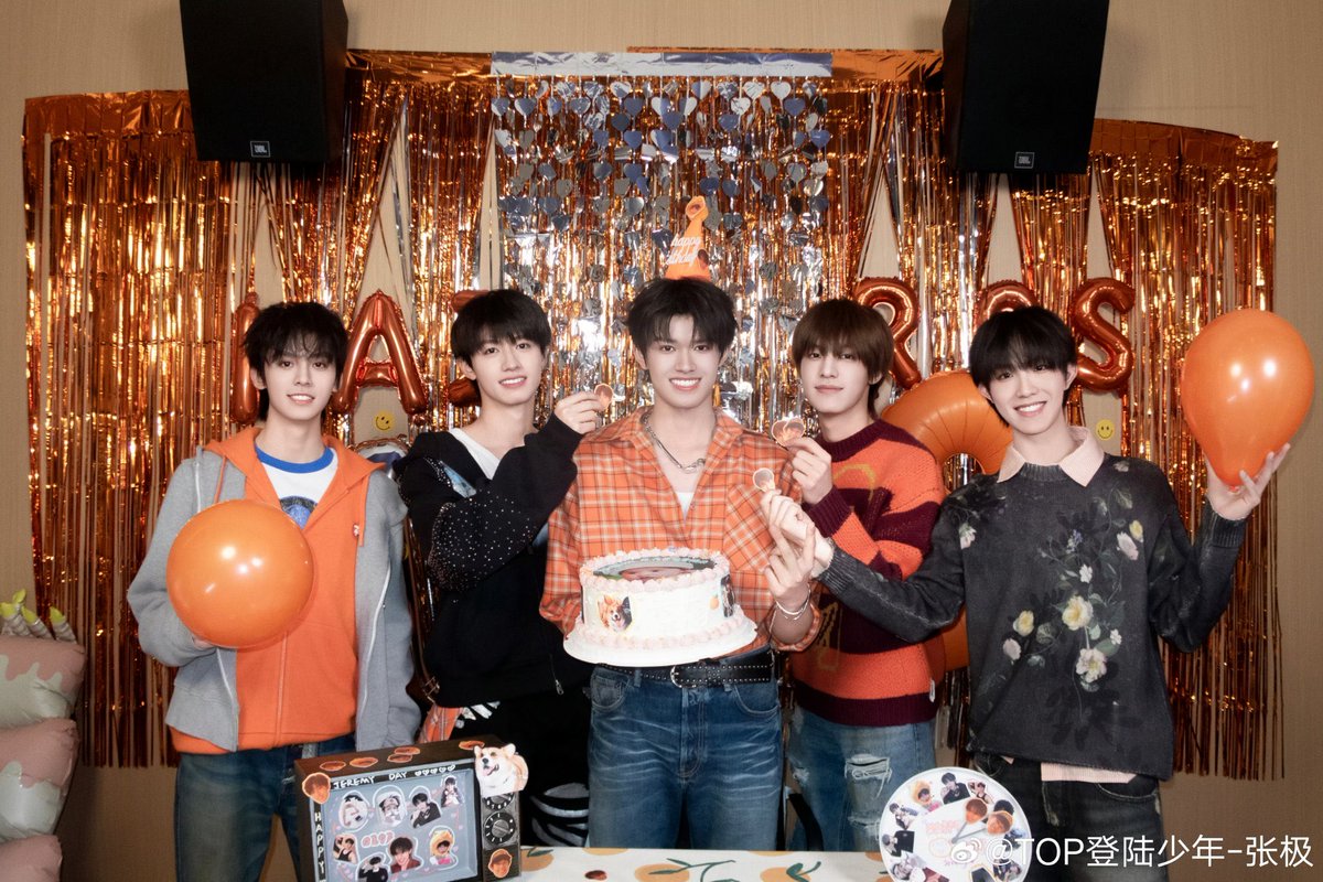 เป็นน้องจิ๋วในสายตาพี่ๆด้วยซ้ำ แต่ตัวโตสุด 🧡😭