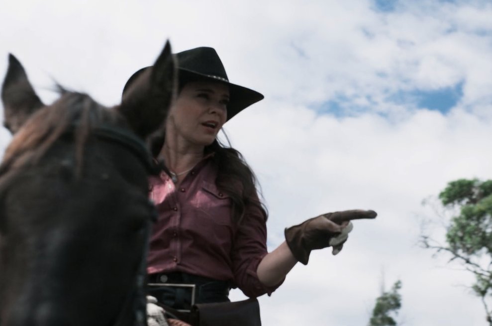 PasdeGavilanes's tweet photo. #PasiónDeGavilanes2 #PDG20 El aumento de la inseguridad preocupa a los Reyes Elizondo. https://t.co/x07p6WvH7S
