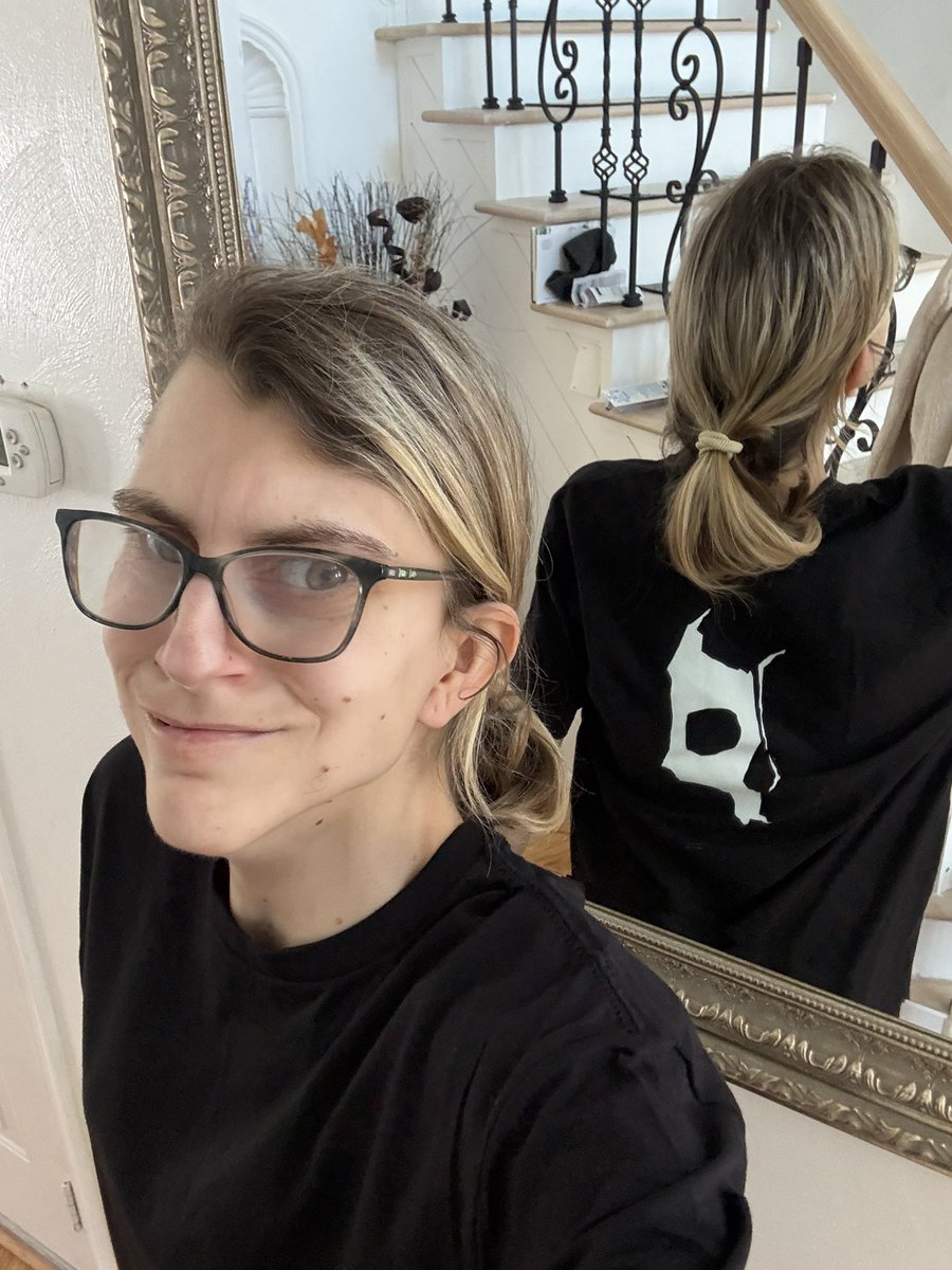 AKuzmjak1994's tweet photo. It fits!! 💀 #TheMortuaryAssistant #teespring #supportindiedevs #videogamemerch @DSDigitalDev @DreadXPGames https://t.co/JX465gjWeG
