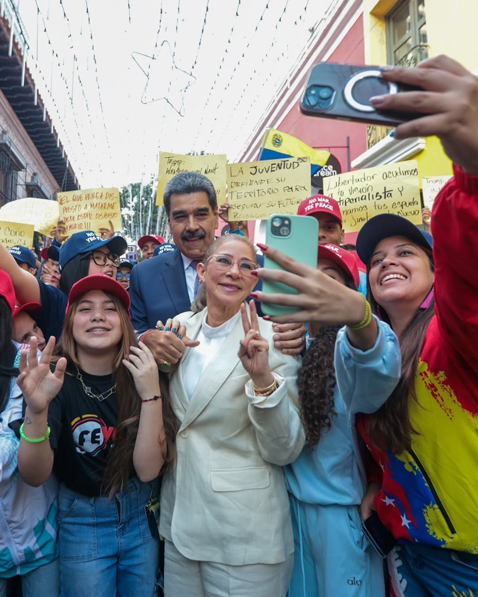 bejerezc's tweet photo. A 30 días del secuestro de Maduro y Cilia, de la agresión ilegal a Venezuela, y de la muerte de nuestros 32 combatientes, condeno desde lo más profundo, una vez más, al gobierno norteamericano y a Donal Trump. 😤🤬

#FuckTrump https://t.co/HjeMRR2tGS