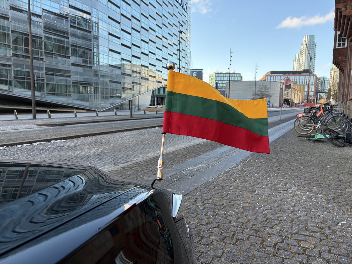 Today I have presented letters of credence to the King Frederik X 👑 🌟 I am looking forward to working in the Kingdom of Denmark 🇩🇰 that supported Lithuania 🇱🇹 and other Baltic states 🇱🇻🇪🇪 when it mattered most during our state building years and integration into EU 🇪🇺and NATO