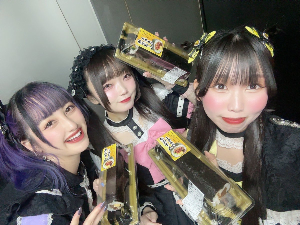 昨日は帰ってすぐに死んでました💦 昨日のライブも来てくれて