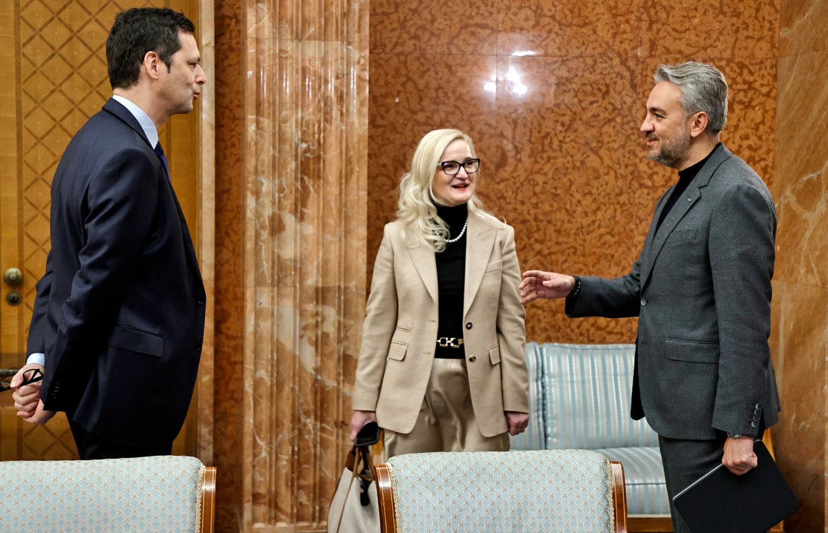 InfoANRE's tweet image. Președintele ANRE, George Niculescu, a participat la Palatul Victoria, la o întrevedere oficială condusă de Prim-ministrul Ilie Bolojan, alături de E.S. Angela Ganninger, Ambasadoarea Germaniei în România, și conducerea executivă a E.ON România.