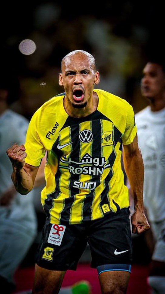 abo_na99er's tweet photo. اي أقرع رجال فابينو ارجل اجنبي وقائد مر على الاتحاد رغم الضروف لم يتخاذل و يسوي حركات المهجن وغيره https://t.co/SYpJUa4xdP