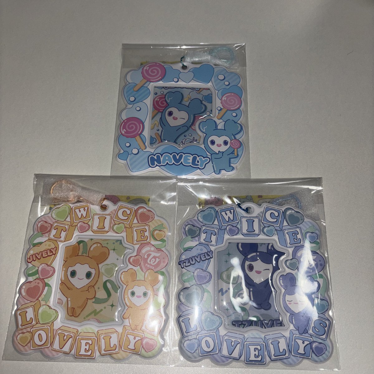 たた tweet media