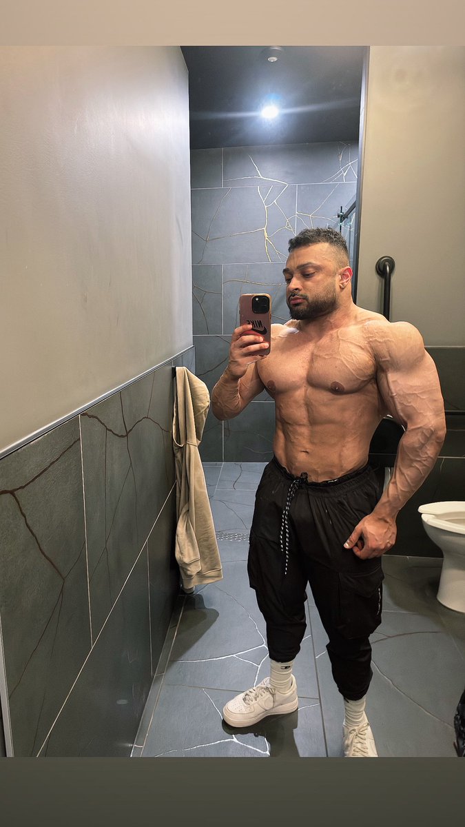 Shawn (,,゚Д゚) tweet media