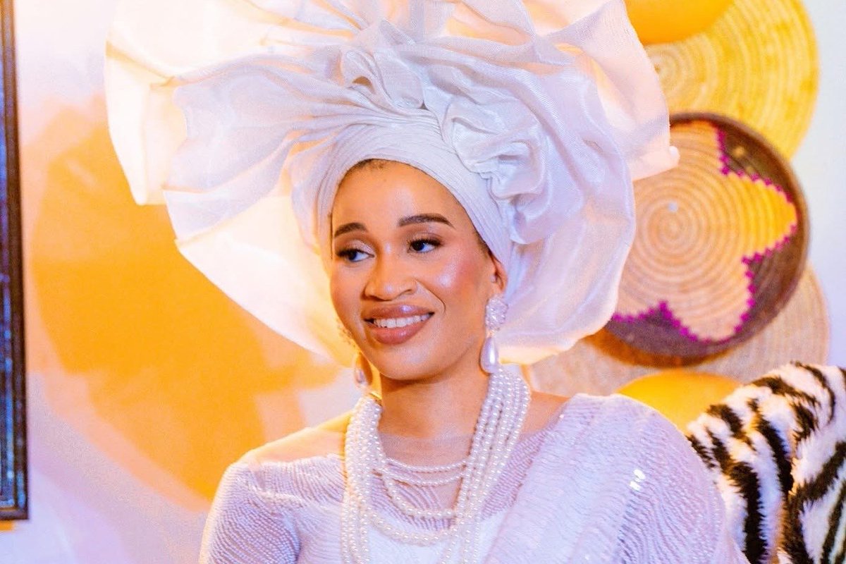 Puissance 237 : Lumière sur Amatullah Ndam Njoya, diplomate engagée et défenseure de l’économie

puissance-237.com/puissance-237-…

#Puissance237 #Vision2050
#LeadershipFéminin
#AmatullahNdamNjoya