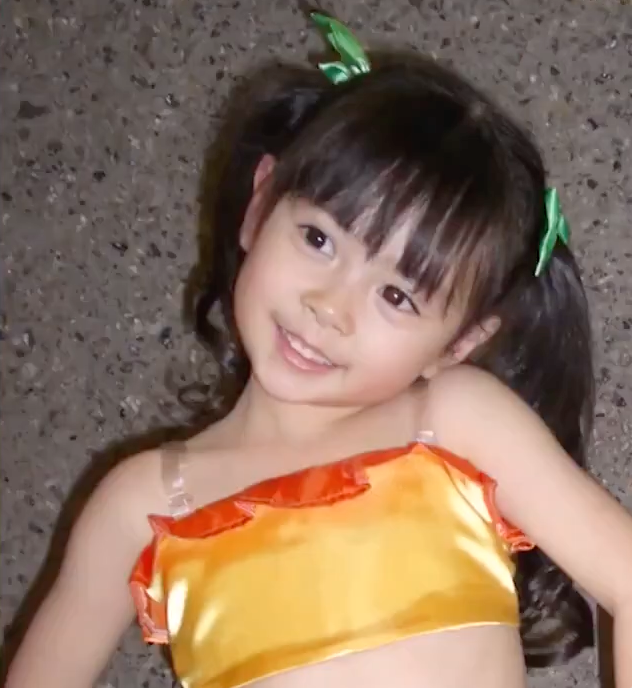 itomomostar's tweet image. 幼い時の伊藤百花ちゃん

バズる度にいじってるという人が出てくるので貼っておきます。子供の時からこのクオリティで変わってないですから〜‼️⚔️

#伊藤百花 #いともも #AKB48