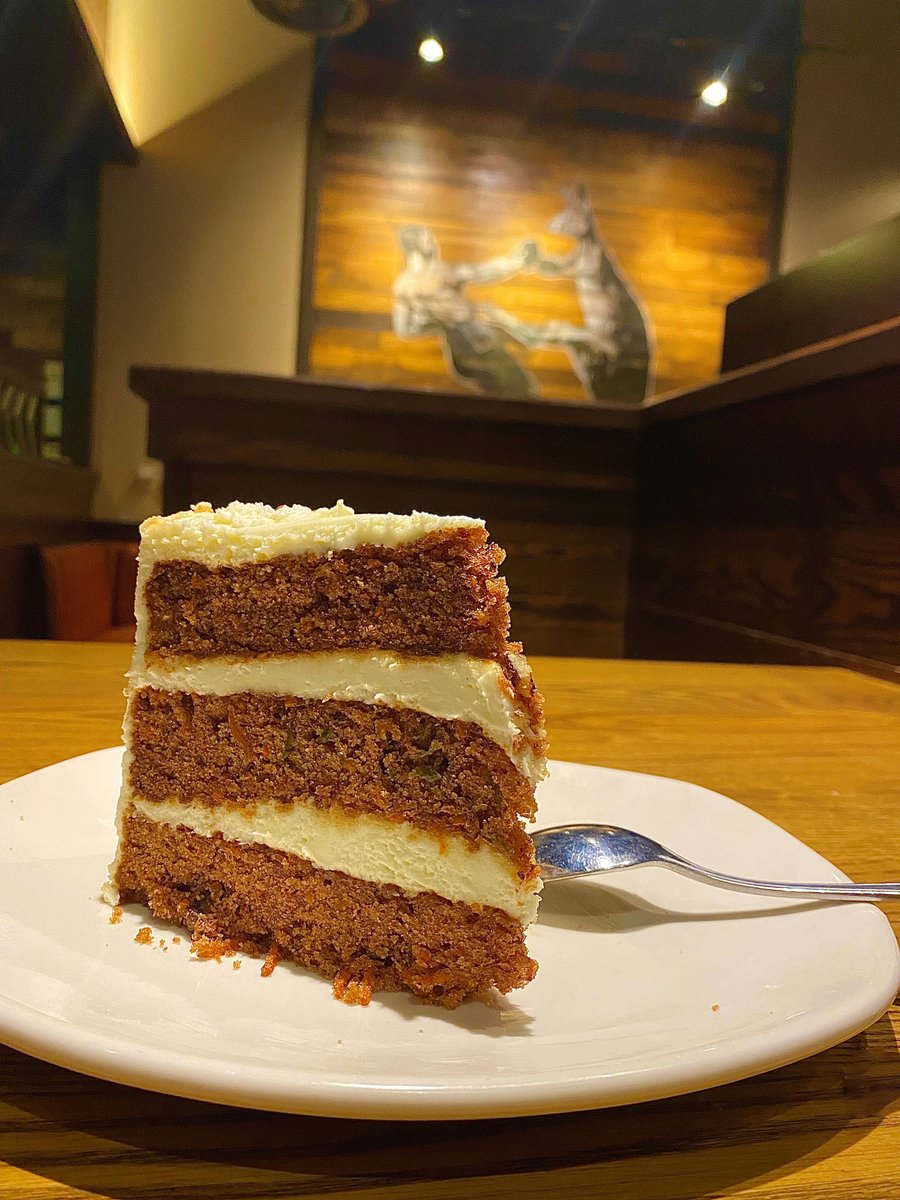 RT if you love Carrot Cake. 
#NationalCarrotCakeDay