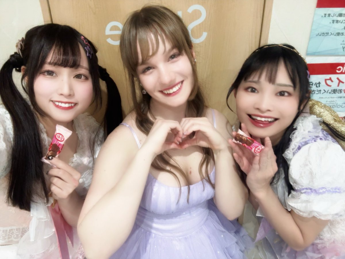 amapuri0707's tweet image. 🎂🎉🎁💐🎀👏🎊💕🎉🎂

STEFFI's BIRTHDAY祭
ありがとうございました✨️🎂
お誕生日おめでとう御座います❄️

🎂🎉🎁💐🎀👏🎊💕🎂🎉