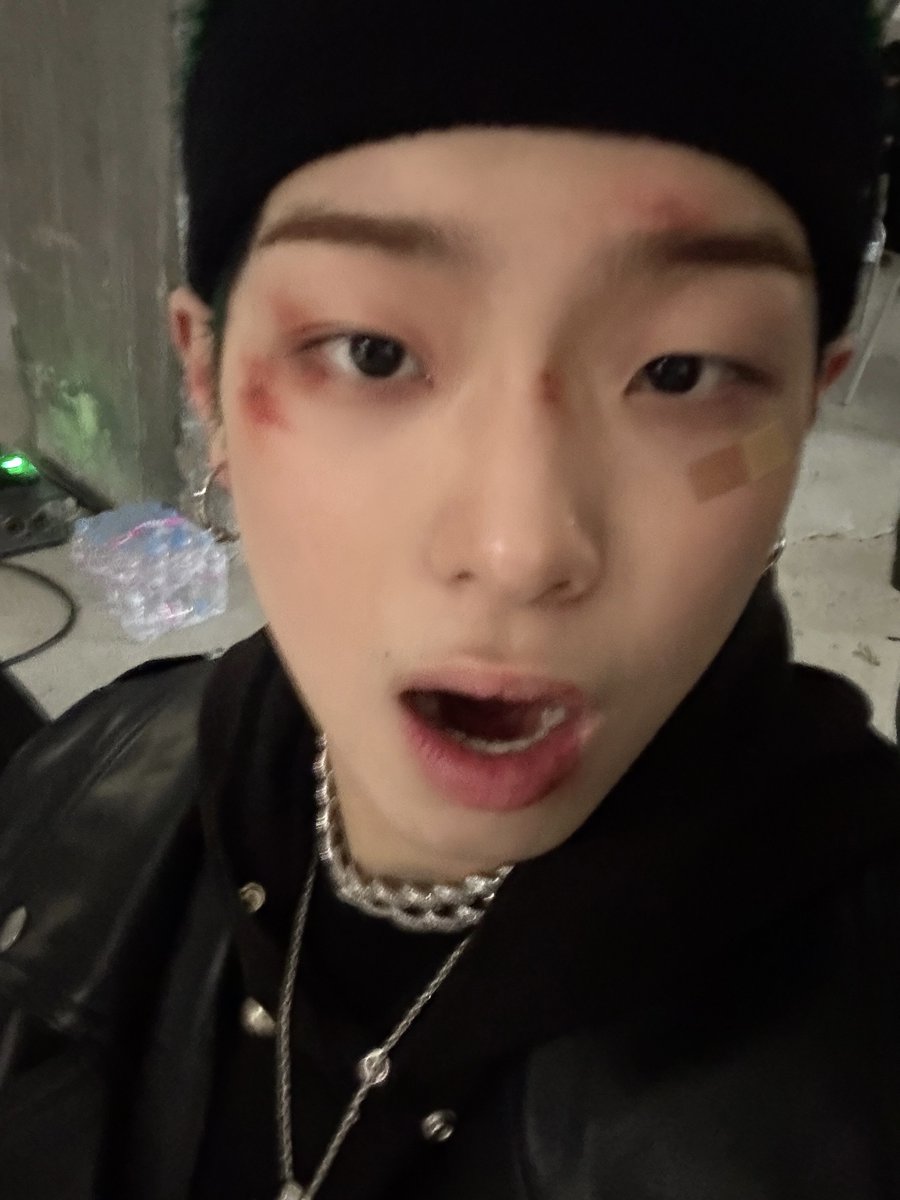 its82time's tweet image. 나 이 머리 짱조아함💞