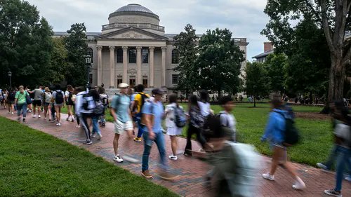 aaron_lubeck's tweet photo. For the most part, Colleges are the ONLY place where walkable urbanism exists and was never made illegal.
#walkableurbanism #badplanning @unc @duke @NCCU https://t.co/QThcwRJrk0