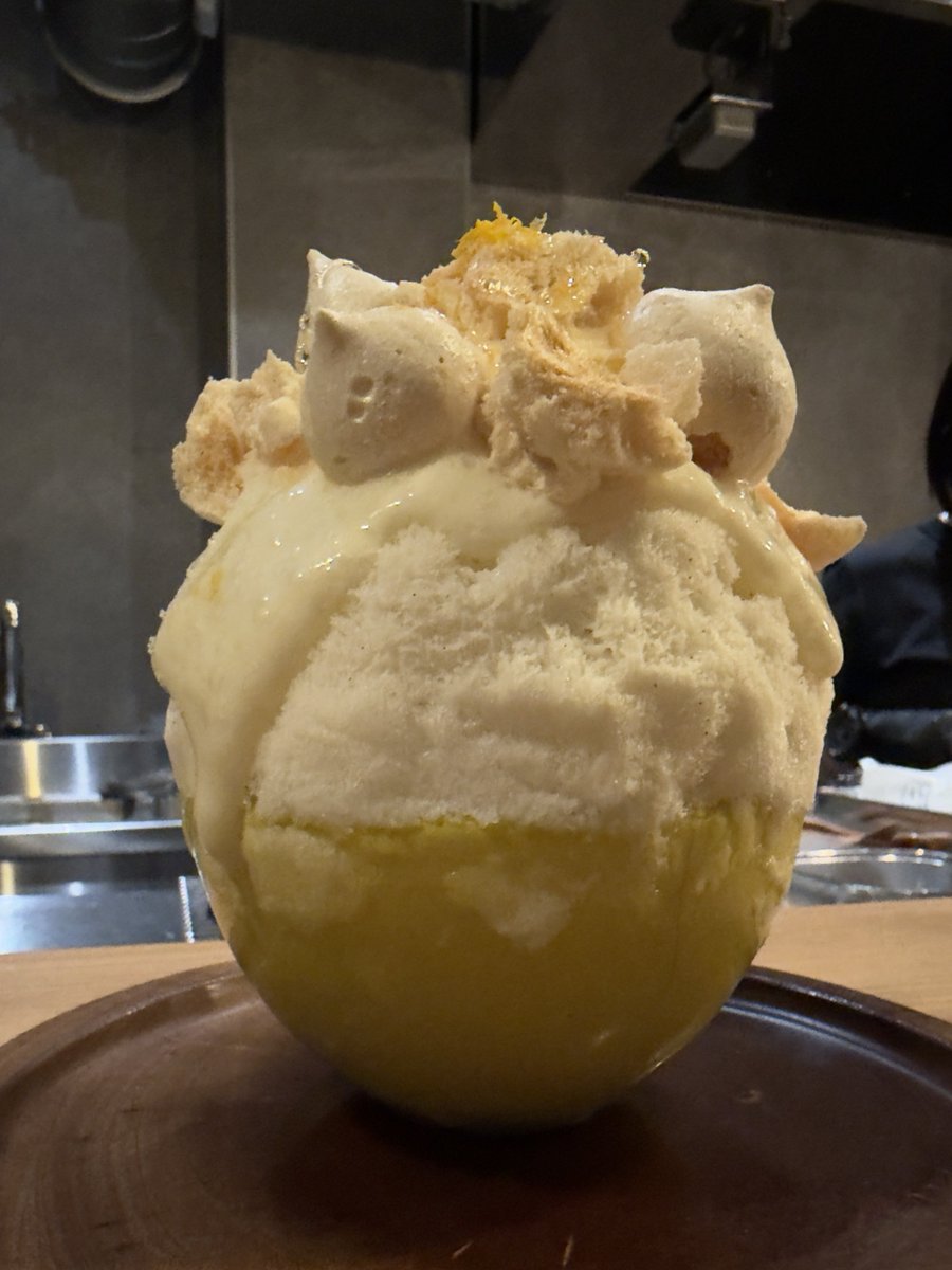 セカオワチケット応募は睡魔に負けて最速で応募できてない公演あったり、行きたい友達が増えたから連番譲ったりでまだチケットなかったり一緒に行く人決まってないとかあったりホテルも交通手段も決まってないけどたのしみたのしみかき氷友達をセカオワライブに誘ってみたけどどうかな興味あったらいい