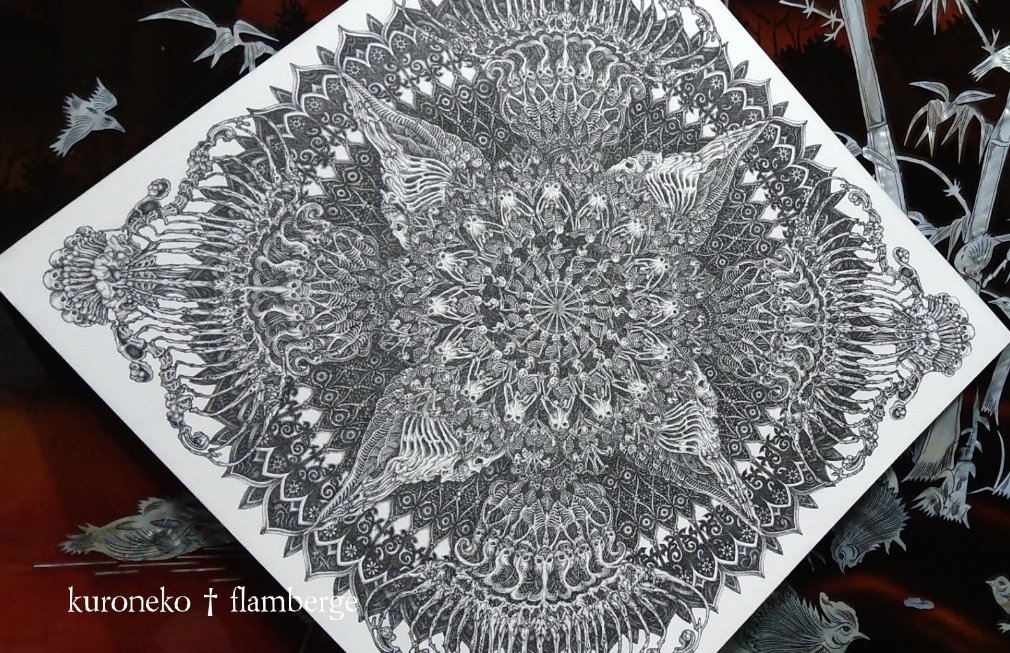 この点描画は多分50cm四方くらい(もう少し大きいかしら)。自分の気力や体力、制作環境、制作時間等を考慮するとこれ以上大きいサイズで描くのは無理…… 