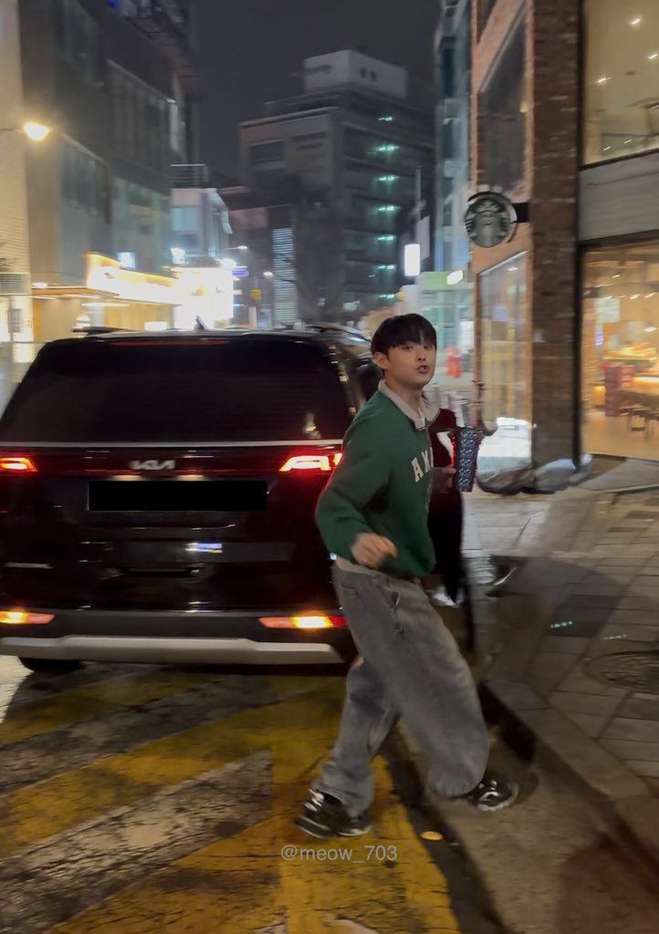 260203 은밀하게 위대하게 첫공

정말 귀여운 쩐해진 첫공 너무 잘했고요
소감 한마디도 기특했습니다. 
그냥 쩐해진 날라다니고 귀여웠음😎

#은밀하게위대하게 #민규 #쩐해진 #리해진