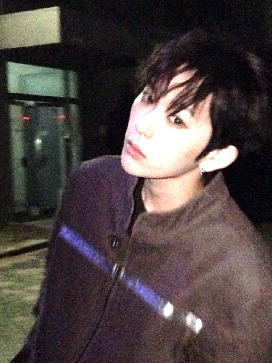 WHIB_ON's tweet photo. 아픈 저 소음은 Mute all 

#WHIB #휘브 
#HASEUNG #하승 https://t.co/82BcvxhiXc