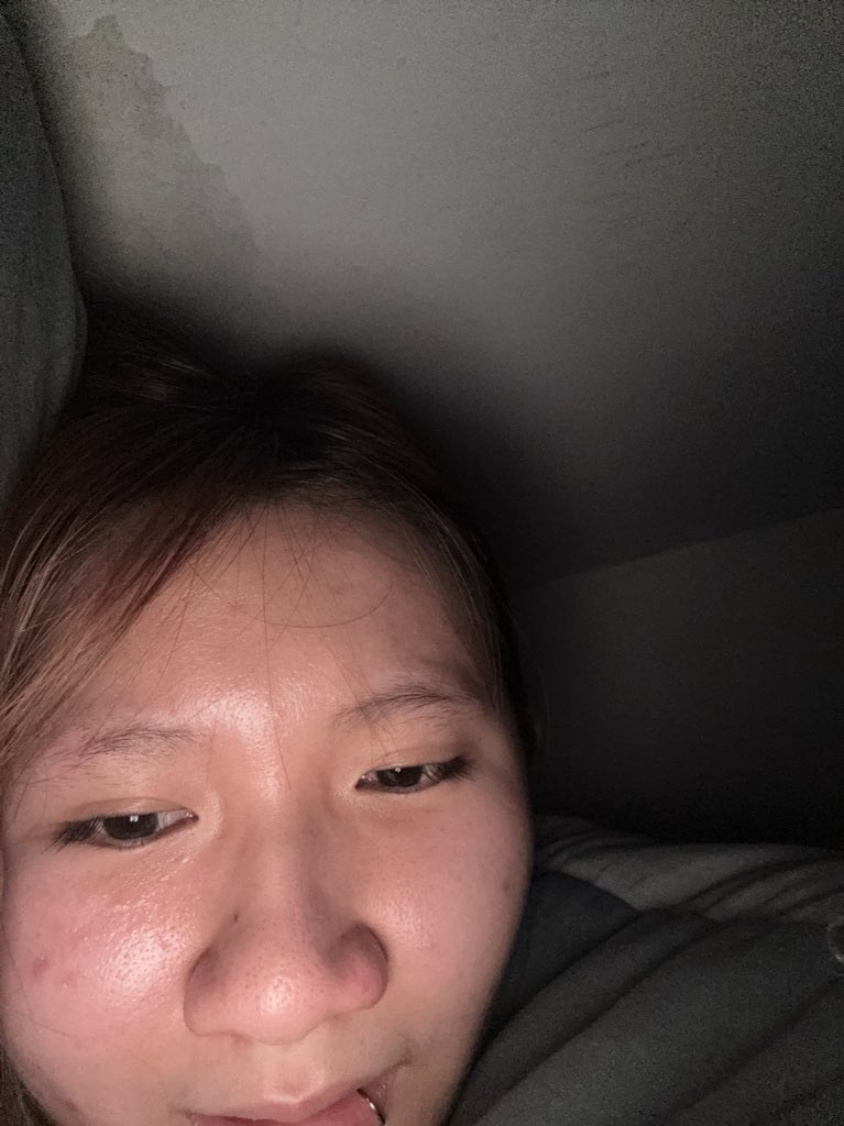 小跑出來了 tweet media